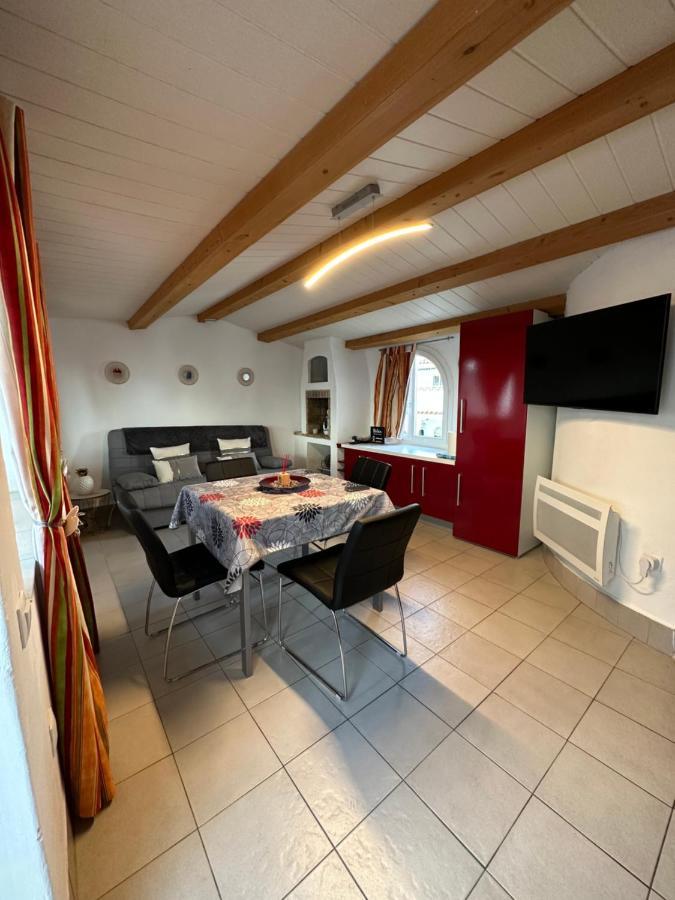 Maison De Vacances Avec Amarre เอมปูเรียบราบา ภายนอก รูปภาพ